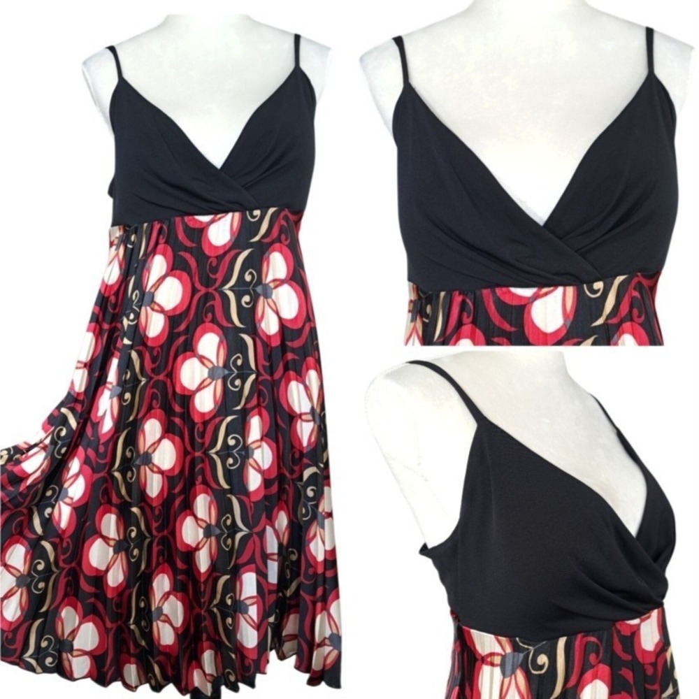 I.N. Studio Fit Flare Dress Size 16 Black & Red Floral Pleated Sleeveless Zip